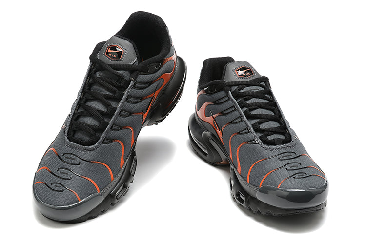 Tênis Nike Air Max Plus Tn "Safety Orange" - Rei da Pelada