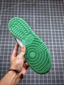 Tênis Nike SB Dunk Low "Green Tender Powder" - Rei da Pelada