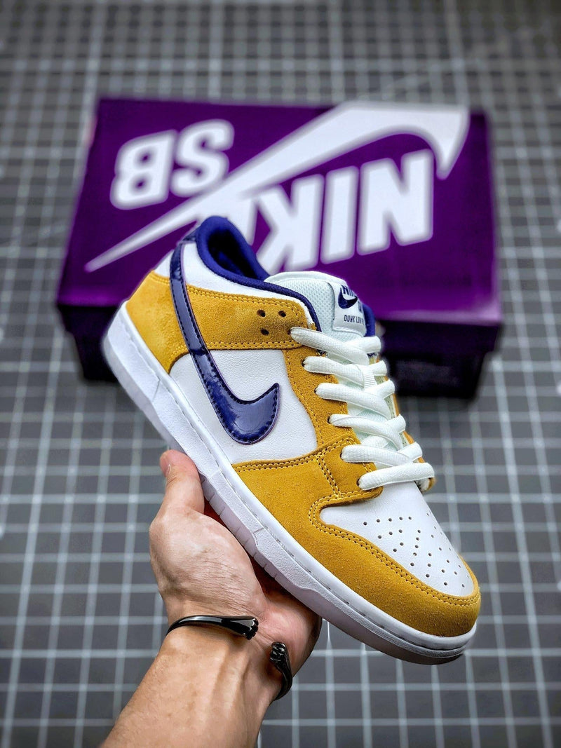 Tênis Nike SB Dunk Low "Laser Orange" - Rei da Pelada