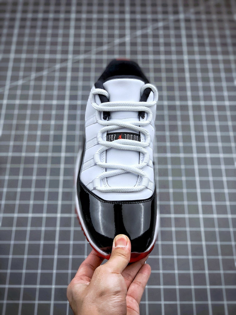 Tênis Nike Air Jordan 11 Low - Rei da Pelada