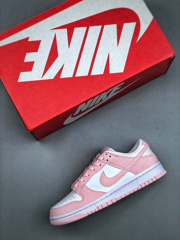 Tênis Nike SB Dunk Low "Pink Corduroy" - Rei da Pelada